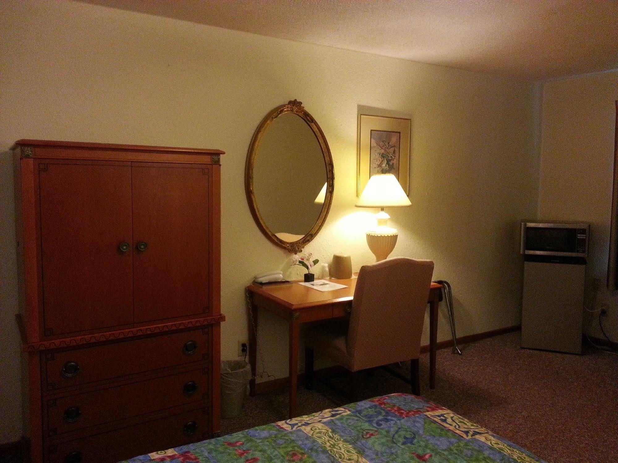 Best Budget Inn Carthage Dış mekan fotoğraf